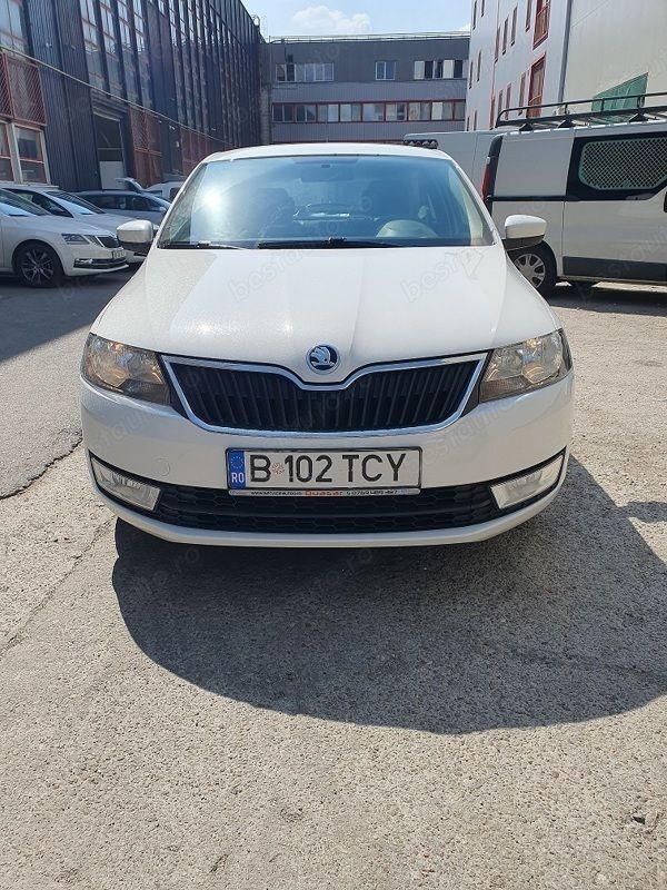 Alb Utilizat 2013 Skoda Rapid Ambition Berlinǎ | 4.900 EUR (Preț OK) - Imagine 1/4