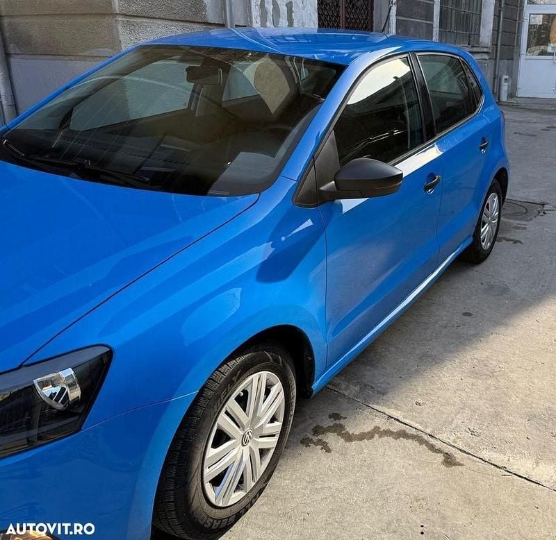 Second-hand VW Polo Trendline 60 CP (44 kW) 2016 Culoarealbastru