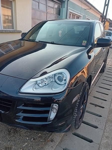 Utilizat 2010 Porsche Cayenne SUV | 10.000 EUR (Super Preț) - Imagine 1/3