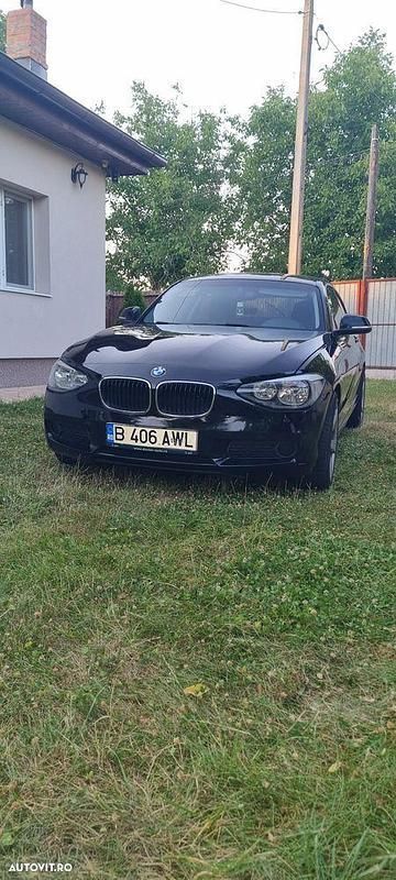 Negru Utilizat 2012 BMW 116 Efficient Dynamics Hatchback | 6.200 EUR (Preț OK) - Imagine 1/4