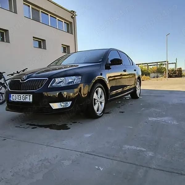 Negru Utilizat 2015 Skoda Octavia Berlinǎ | 10.000 EUR (Preț bun) - Imagine 1/4
