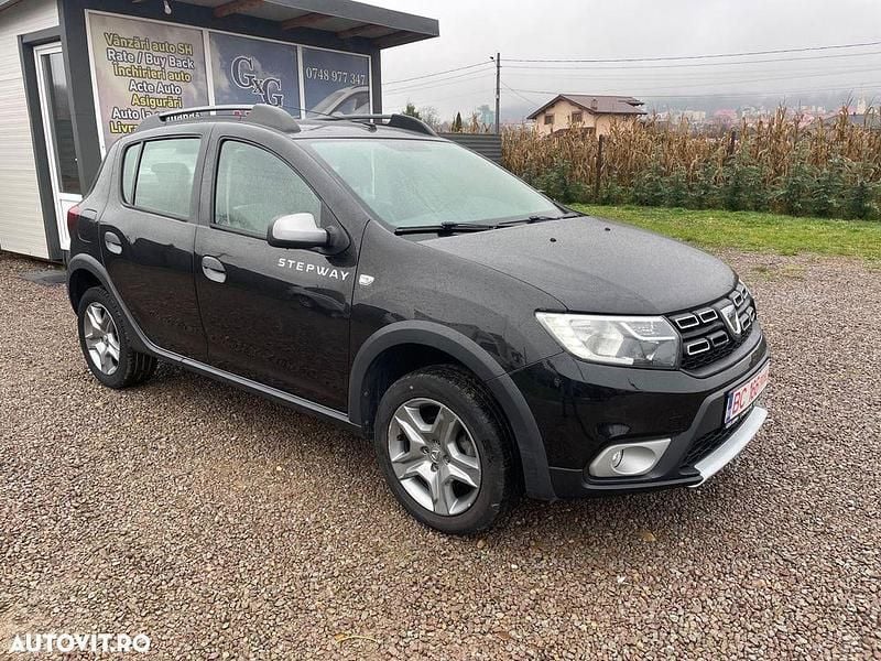 Second-hand Dacia Sandero Stepway 90 CP (66 kW) 2018 Culoarenegru Hatchback