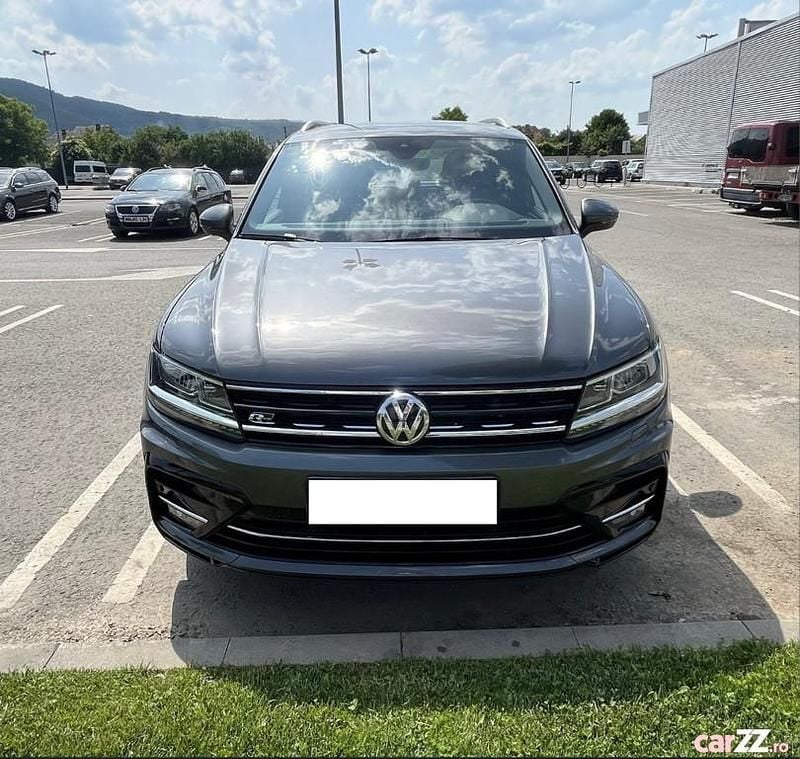 Gri Utilizat 2020 VW Tiguan R-line SUV | 23.990 EUR (Super Preț) - Imagine 1/4