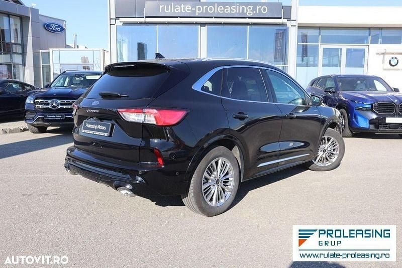 Second-hand Ford Kuga 152 CP (111 kW) 2023 Culoarenegru SUV