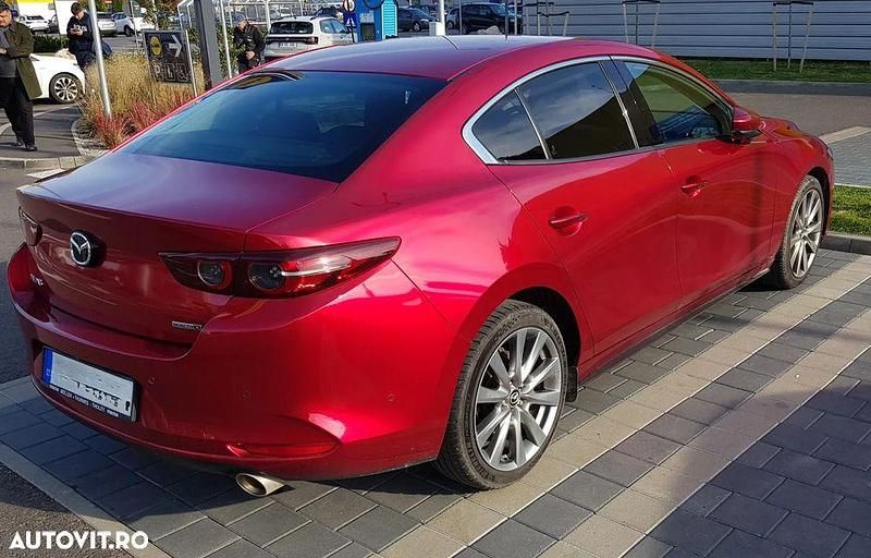 Culoarerosu Utilizat 2019 Mazda 3 Berlinǎ | 16.800 EUR (Preț OK) - Imagine 1/4