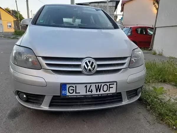 Argintiu Utilizat 2006 VW Golf V Hatchback | 3.450 EUR (Puțin scump) - Imagine 1/4