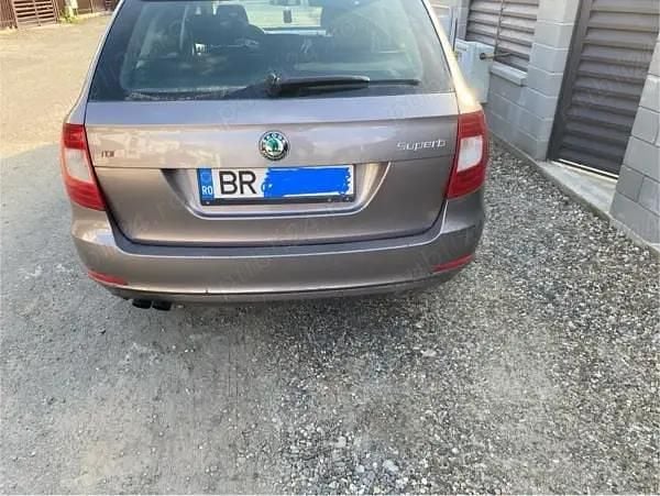 Second-hand Skoda Superb 170 CP (125 kW) 2012 Break