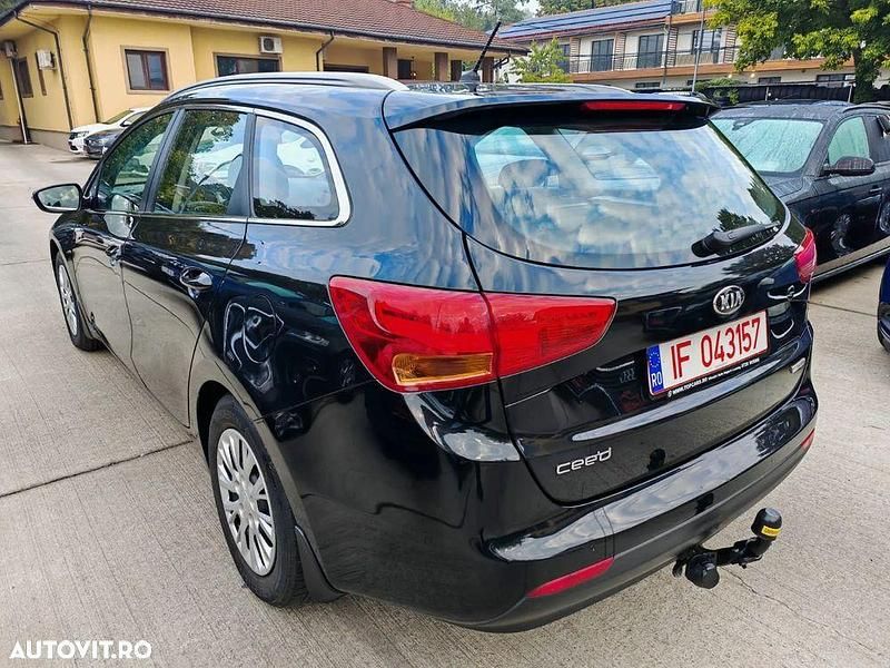 Second-hand Kia Ceed Sportswagon Vision 135 CP (99 kW) 2014 Culoarenegru Break