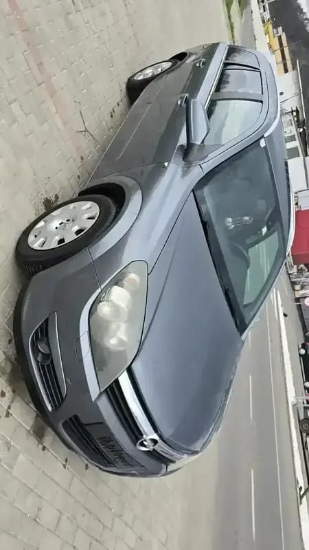 Utilizat 2005 Opel Astra Break | 1.850 EUR (Preț OK) - Imagine 1/4