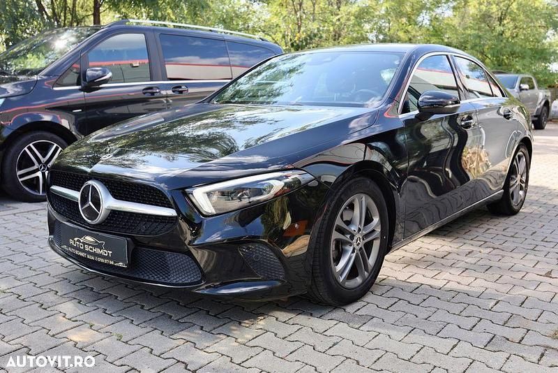 Second-hand Mercedes A200 Edition 150 CP (110 kW) 2020 Culoarenegru Berlinǎ