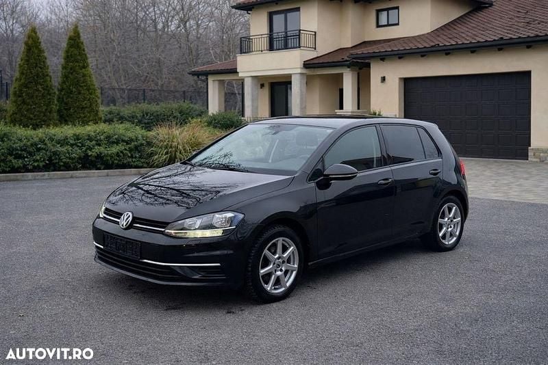 Second-hand VW Golf VII Comfortline 150 CP (110 kW) 2020 Culoarenegru Hatchback