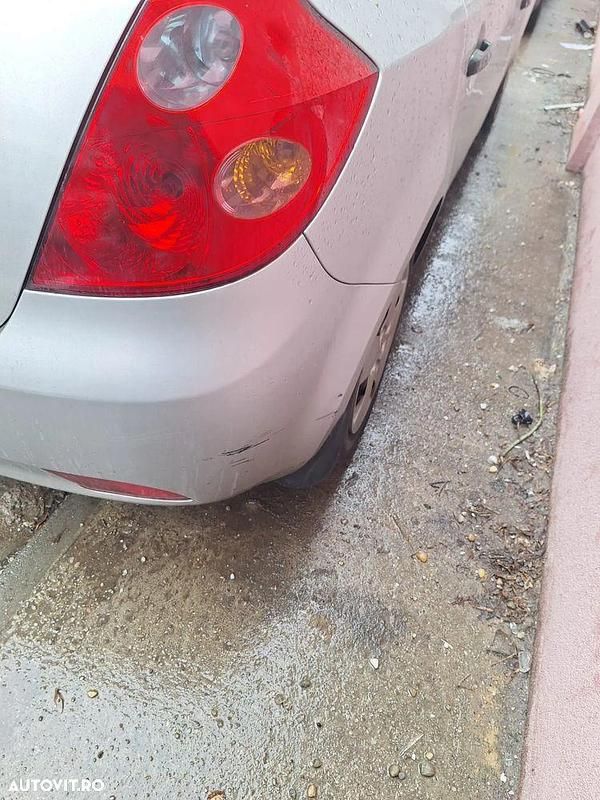 Second-hand Kia Ceed EX 109 CP (80 kW) 2007 Culoaregri Hatchback