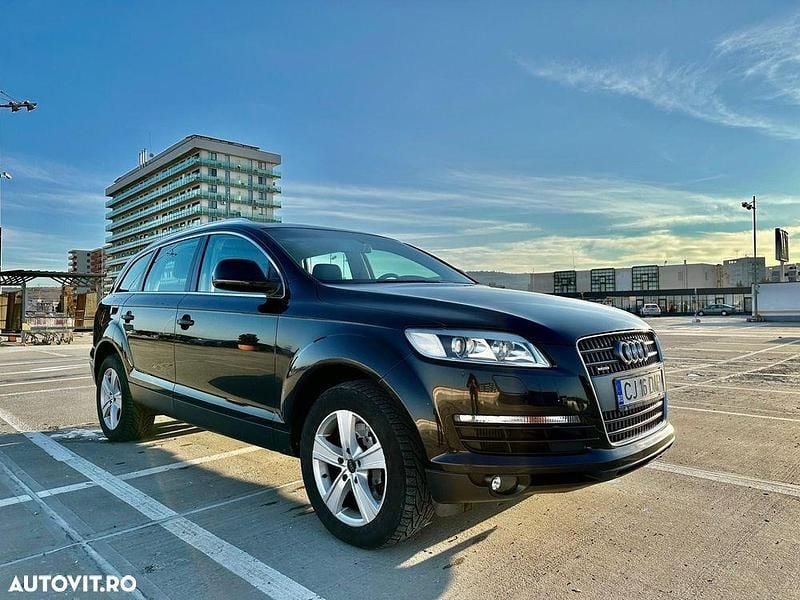 Culoarenegru Utilizat 2009 Audi Q7 Premium SUV | 7.100 EUR (Super Preț) - Imagine 1/4
