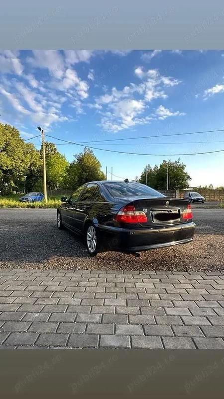 Second-hand BMW 318 143 CP (105 kW) 2003 Berlinǎ