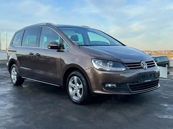 Second-hand VW Sharan Comfortline 140 CP (102 kW) 2011 Maro Monovolum