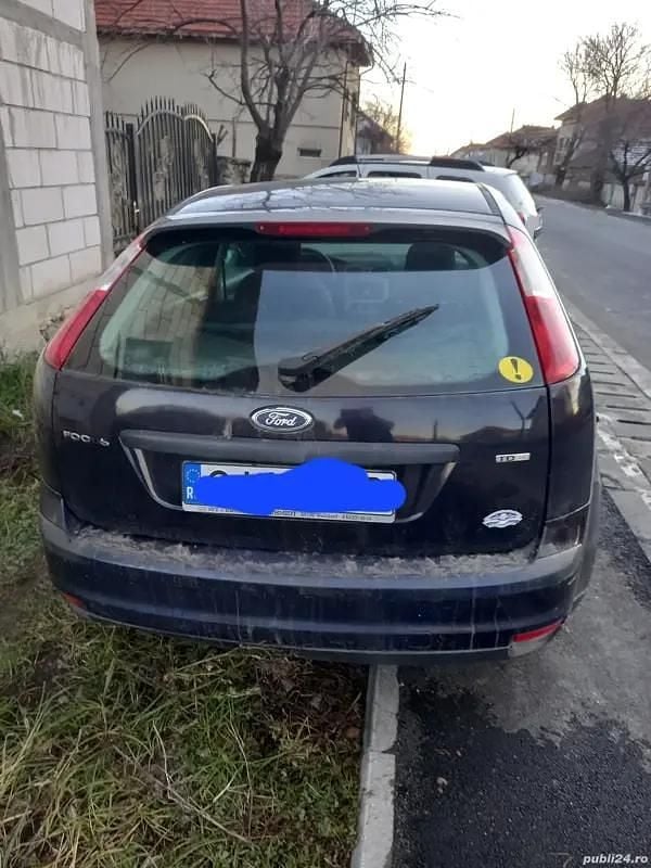 Second-hand Ford Focus 16 CP (11 kW) 2005 Berlinǎ