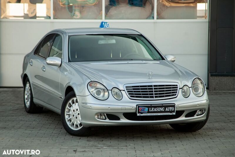 Argint Utilizat 2004 Mercedes E220 Elegance Break | 4.490 EUR (Puțin scump) - Imagine 1/4