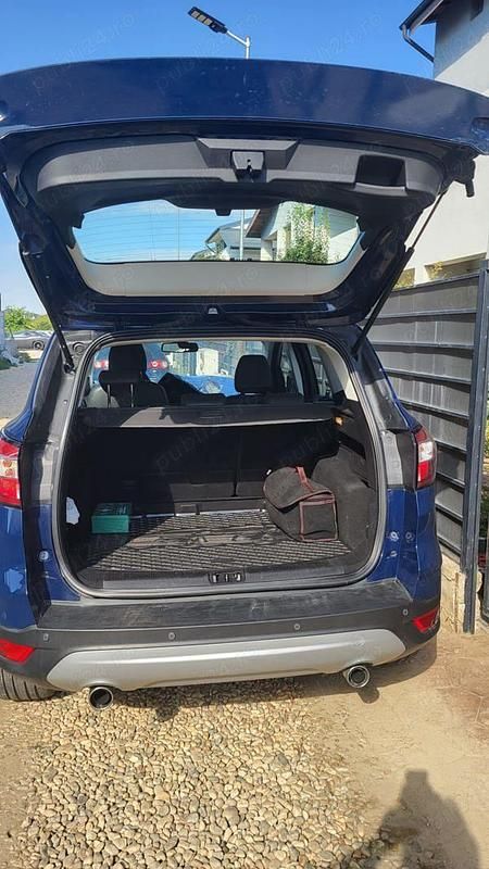 Utilizat 2018 Ford Kuga SUV | 14.000 EUR - Imagine 1/4