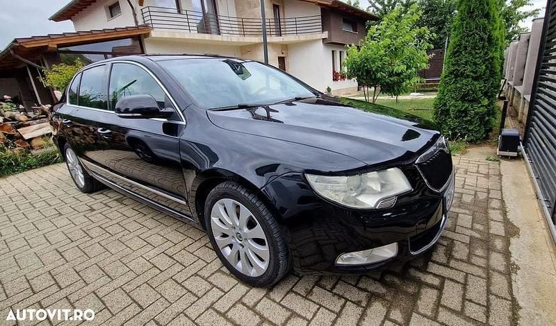 Negru Utilizat 2010 Skoda Superb Elegance Break | 5.324 EUR (Preț OK) - Imagine 1/4