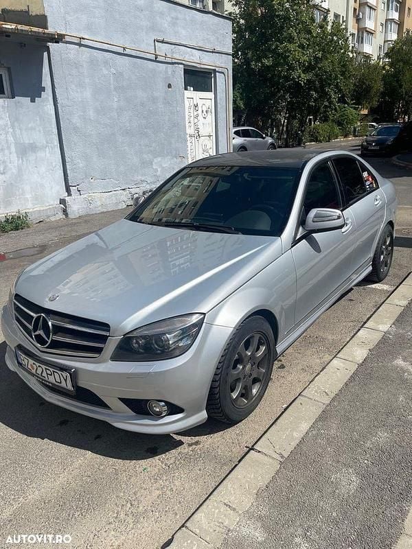 Second-hand Mercedes C230 204 CP (150 kW) 2007 Culoareargint Berlinǎ