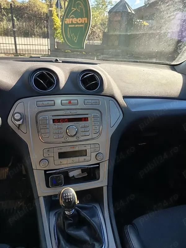 Second-hand Ford Mondeo 125 CP (91 kW) 2008 Berlinǎ