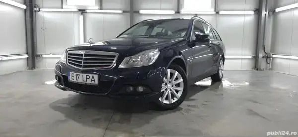 Albastru Utilizat 2012 Mercedes C200 Break | 6.499 EUR (Preț OK) - Imagine 1/4