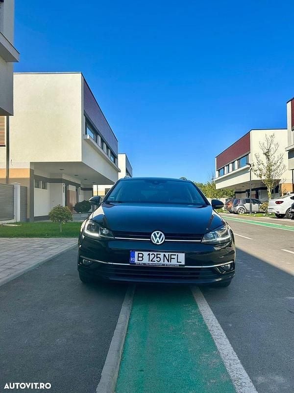 Culoarenegru Utilizat 2017 VW Golf VII Highline Break | 11.999 EUR (Preț OK) - Imagine 1/4