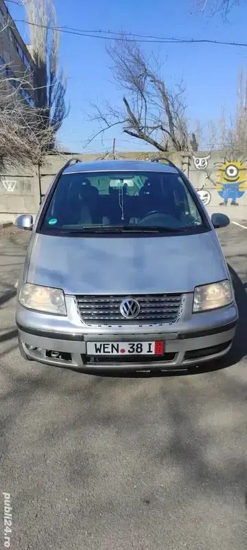 Utilizat 2005 VW Sharan Monovolum | 3.500 EUR (Puțin scump) - Imagine 1/4