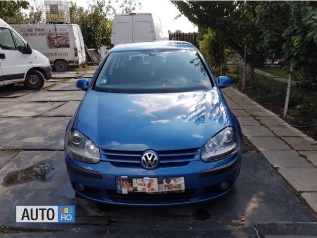Albastru Utilizat 2004 VW Golf IV Hatchback | 4.300 EUR (Preț OK) - Imagine 1/4