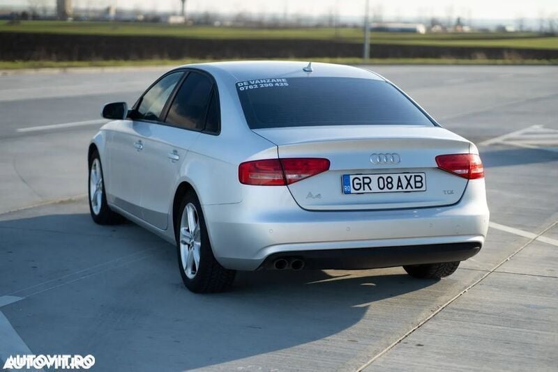 Second-hand Audi A4 143 CP (105 kW) 2012 Gri Berlinǎ