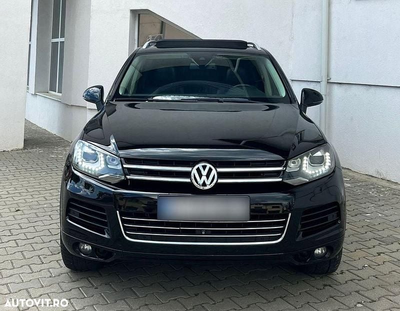 Culoarenegru Utilizat 2014 VW Touareg SUV | 15.200 EUR (Super Preț) - Imagine 1/4