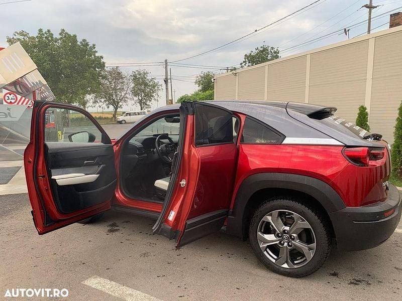Culoarerosu Utilizat 2021 Mazda MX30 Exclusive-Line SUV | 15.999 EUR (Puțin scump) - Imagine 1/4