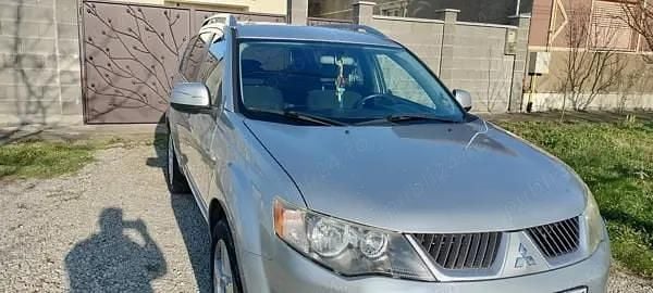 Second-hand Mitsubishi Outlander 140 CP (102 kW) 2008 Argintiu SUV