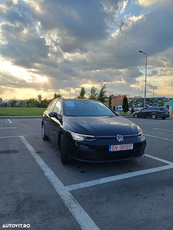 Negru Utilizat 2021 VW Golf VIII Life Break | 15.790 EUR (Preț bun) - Imagine 1/4
