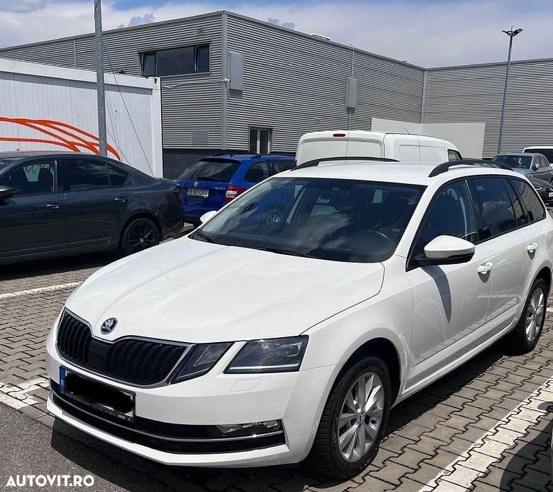 Culoarealb Utilizat 2019 Skoda Octavia Break | 11.350 EUR (Preț OK) - Imagine 1/4