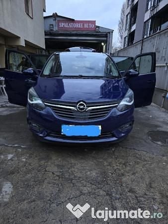 Utilizat 2017 Opel Zafira Tourer Monovolum | 13.800 EUR - Imagine 1/4