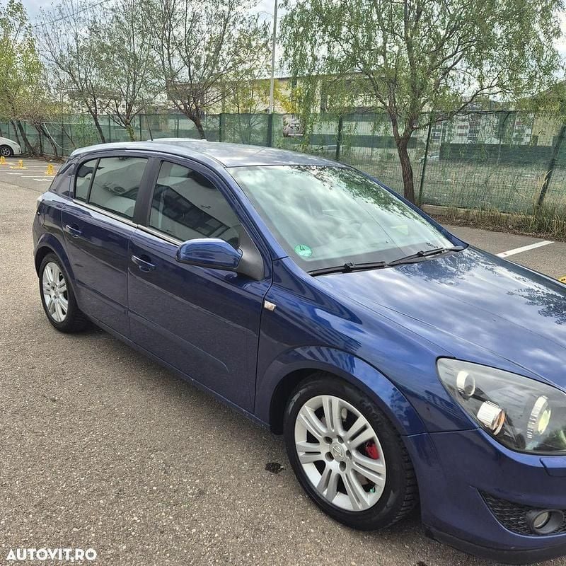 Culoarealbastru Utilizat 2009 Opel Astra Sport Hatchback | 2.990 EUR (Preț OK) - Imagine 1/4