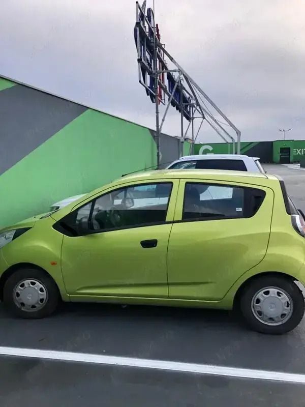 Utilizat 2010 Chevrolet Spark Hatchback | 2.700 EUR (Preț OK) - Imagine 1/4
