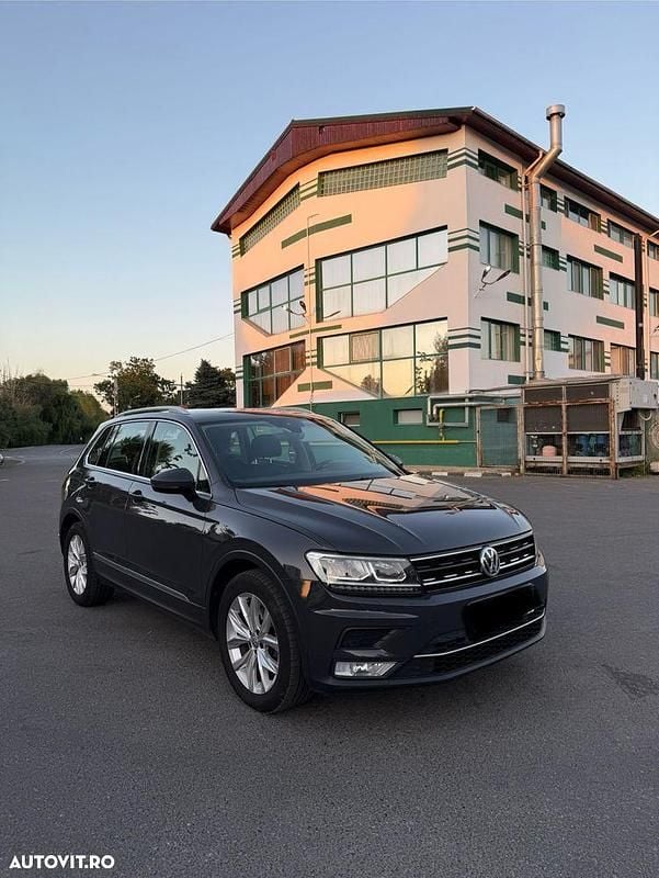 Culoaregri Utilizat 2016 VW Tiguan Comfortline SUV | 16.999 EUR (Puțin scump) - Imagine 1/4