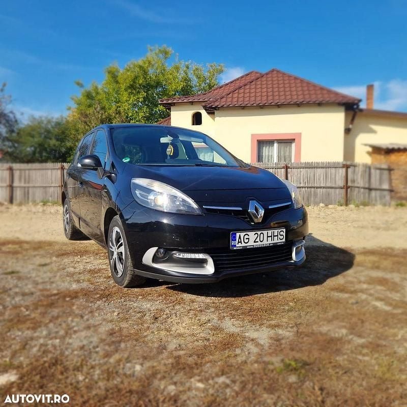 Second-hand Renault Scénic III LIMITED 110 CP (80 kW) 2016 Culoarenegru Monovolum