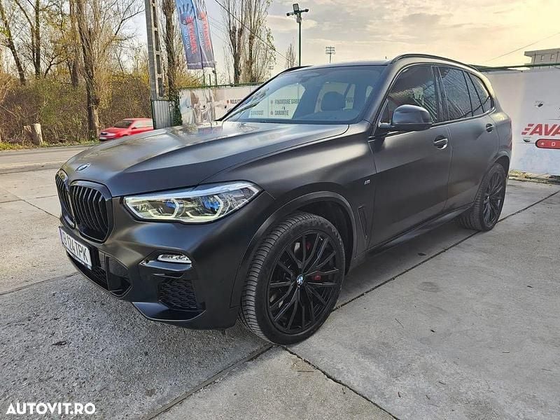 Culoarenegru Utilizat 2021 BMW X5 M Comfort Edition SUV | 64.990 EUR (Preț bun) - Imagine 1/4