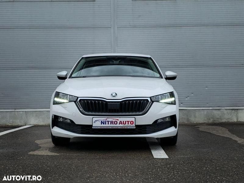 Culoarealb Utilizat 2020 Skoda Scala Style Hatchback | 12.499 EUR (Preț bun) - Imagine 1/4
