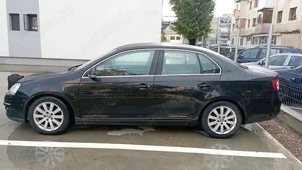 Utilizat 2006 VW Jetta Berlinǎ | 2.100 EUR (Preț bun) - Imagine 1/4