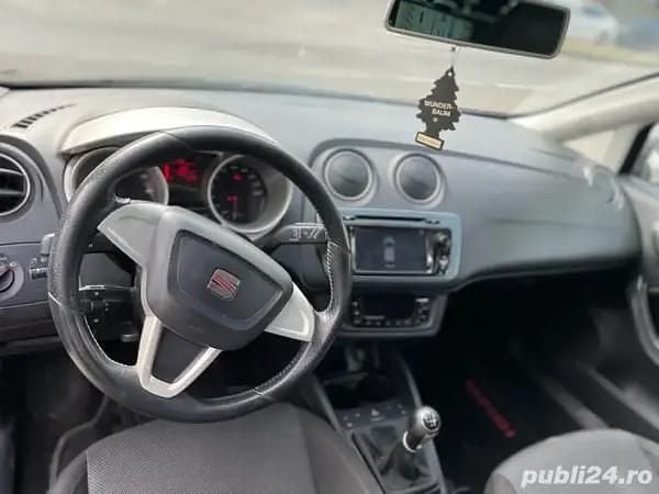 Utilizat 2010 Seat Ibiza Coupe | 2.000 EUR (Super Preț) - Imagine 1/4
