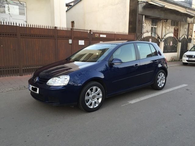 Second-hand VW Golf V 102 CP (75 kW) 2007 Albastru Berlinǎ