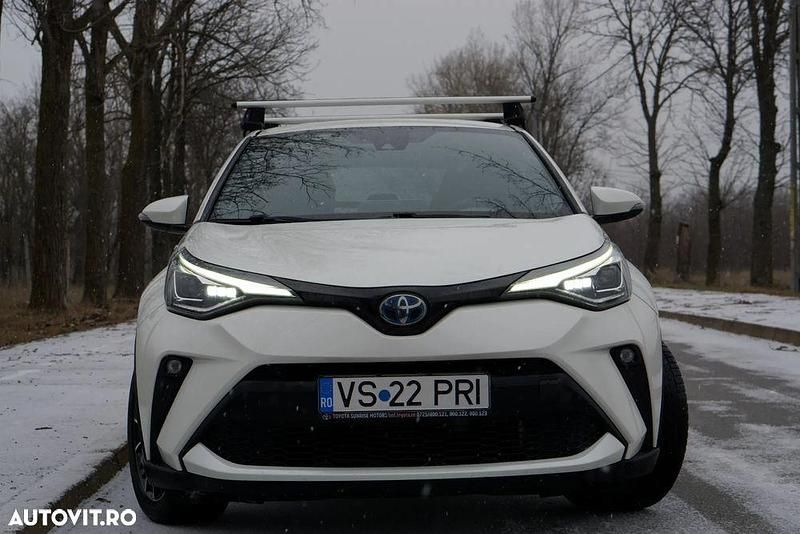 Second-hand Toyota C-HR 122 CP (89 kW) 2020 Culoarealb SUV