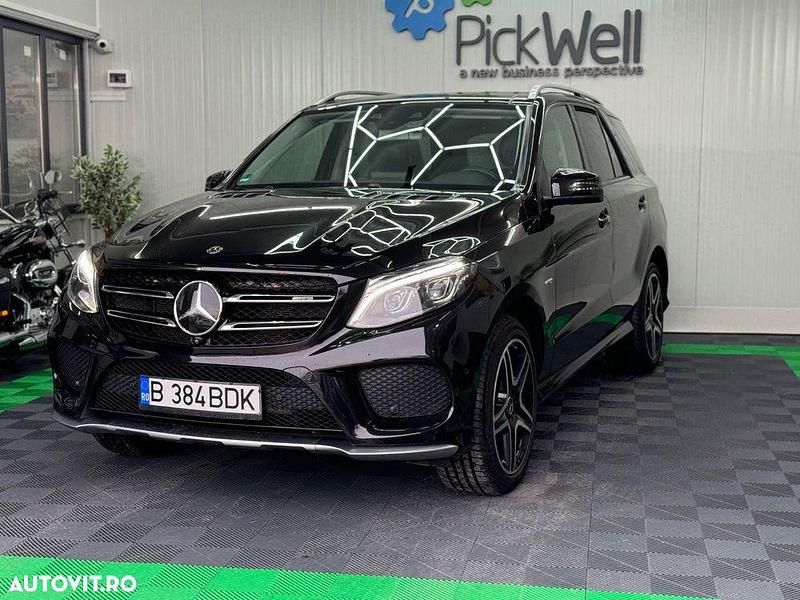 Culoarenegru Utilizat 2017 Mercedes GLE43 AMG AMG line SUV | 29.950 EUR - Imagine 1/4