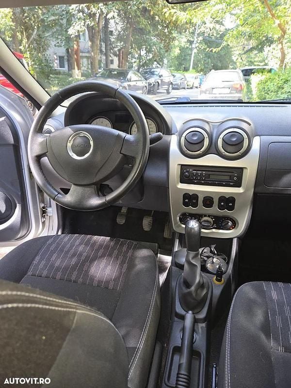 Culoaregri Utilizat 2011 Dacia Logan Lauréate Berlinǎ | 2.100 EUR (Super Preț) - Imagine 1/4