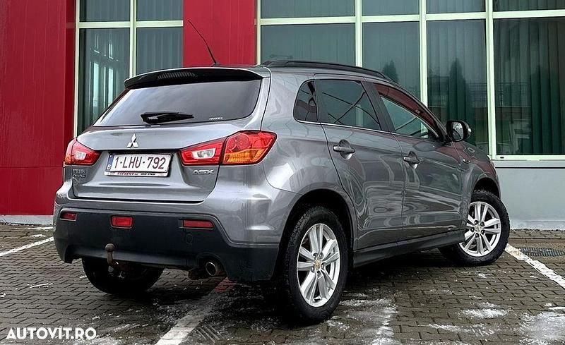 Second-hand Mitsubishi ASX Diamant Edition 150 CP (110 kW) 2012 Culoareargint SUV