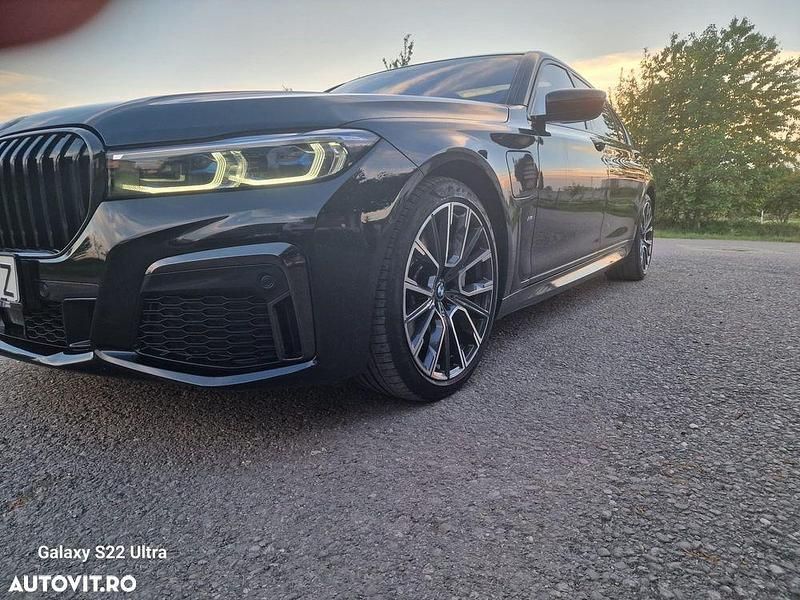 Culoarenegru Utilizat 2021 BMW 745e Berlinǎ | 65.000 EUR (Scump) - Imagine 1/4